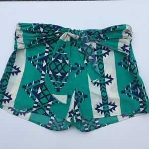 Tie Waist Southwest Print Silky Feel Dressy Flowy Shorts Green Blue Sz L
